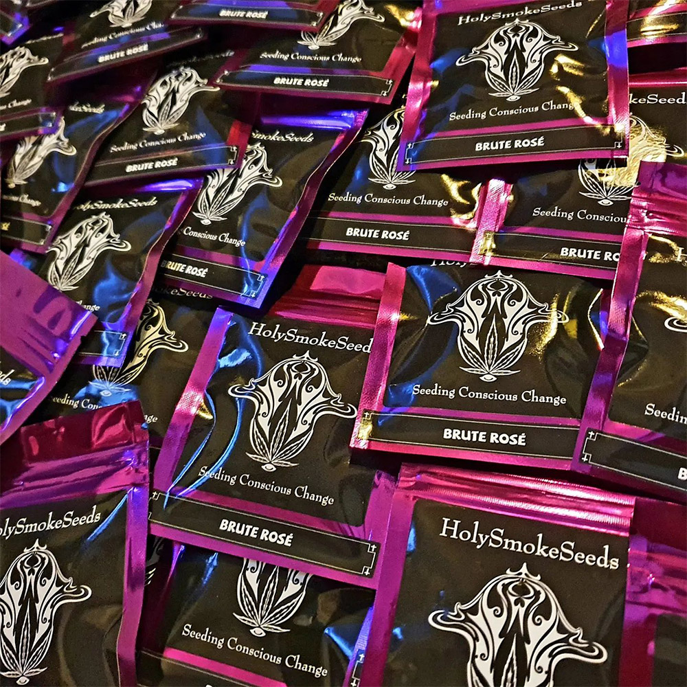 Holy Smoke Cannabis Seeds Wholesale